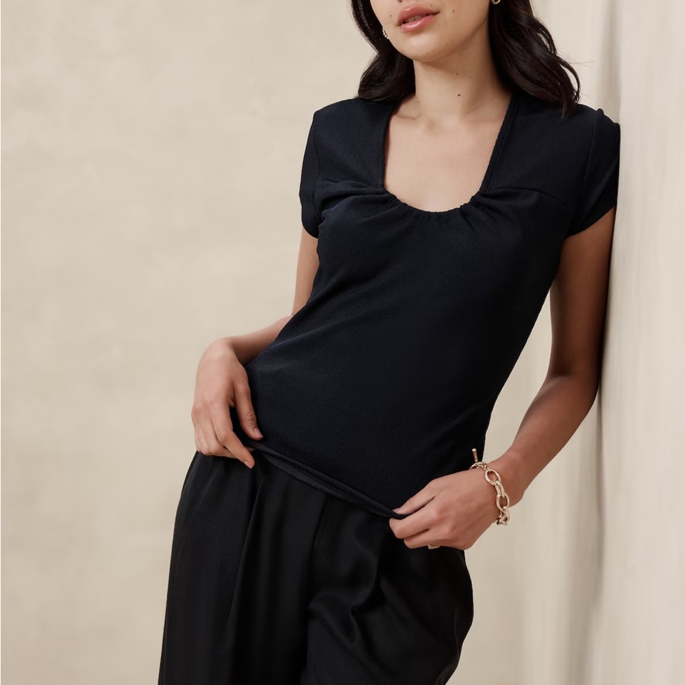 🆕 Banana Republic Sheen Ribbed Shirred Top
